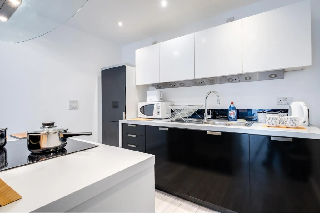 Fairytale 2 Bedroom Apartment City Centre Free Parking