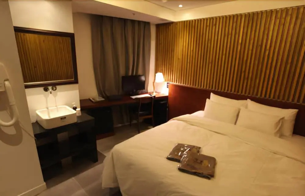 Christie Hotel 크리스티 호텔