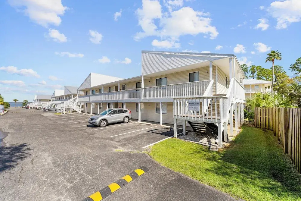 Wolf Bay Villas 209