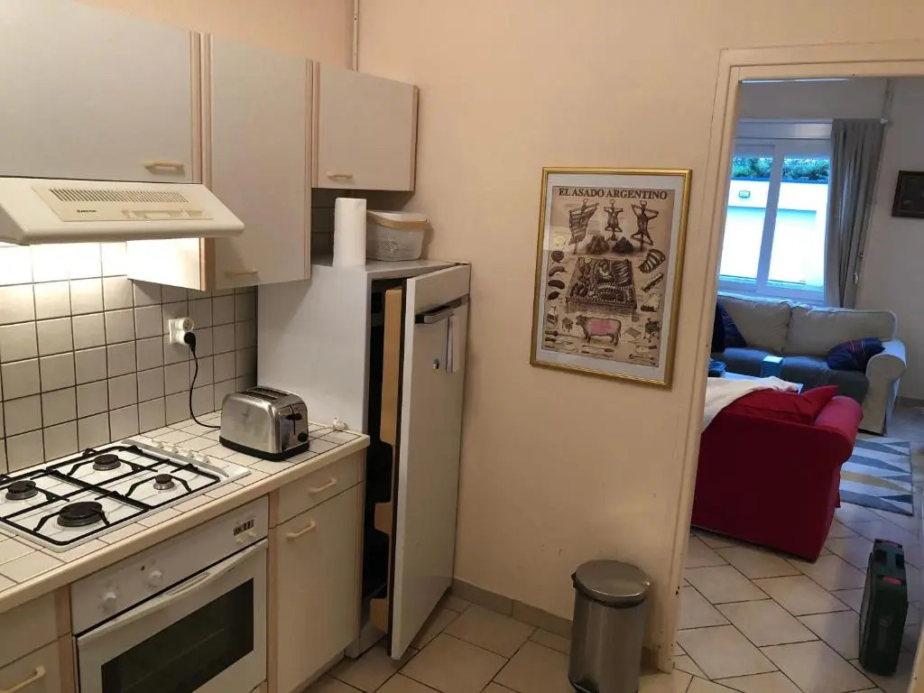 La plage au bout du jardin / Sword Beach cottage
