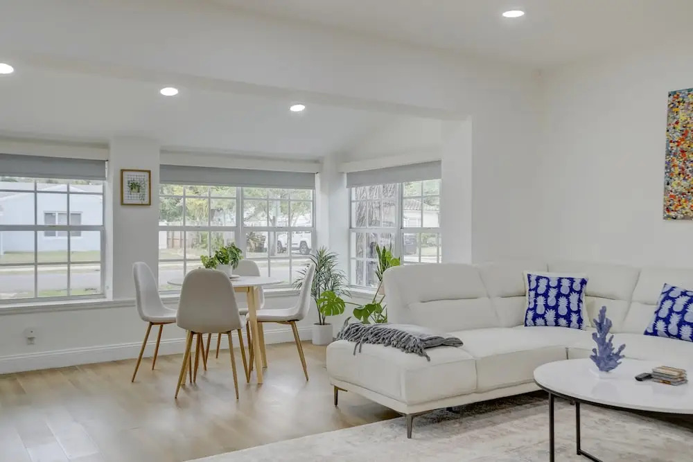 Madrina's Cozy 3BR-1BA Spacious Backyard