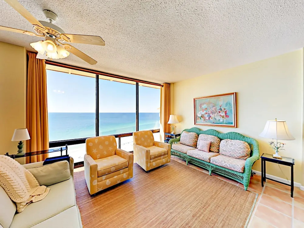 Summer House Condo Unit 1504a 3 Bedrooms 2 Bathrooms Condo