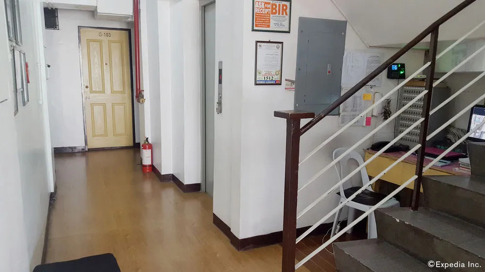 Vaccinated Staff- 858 City Stay Inns Bgc Nuevo