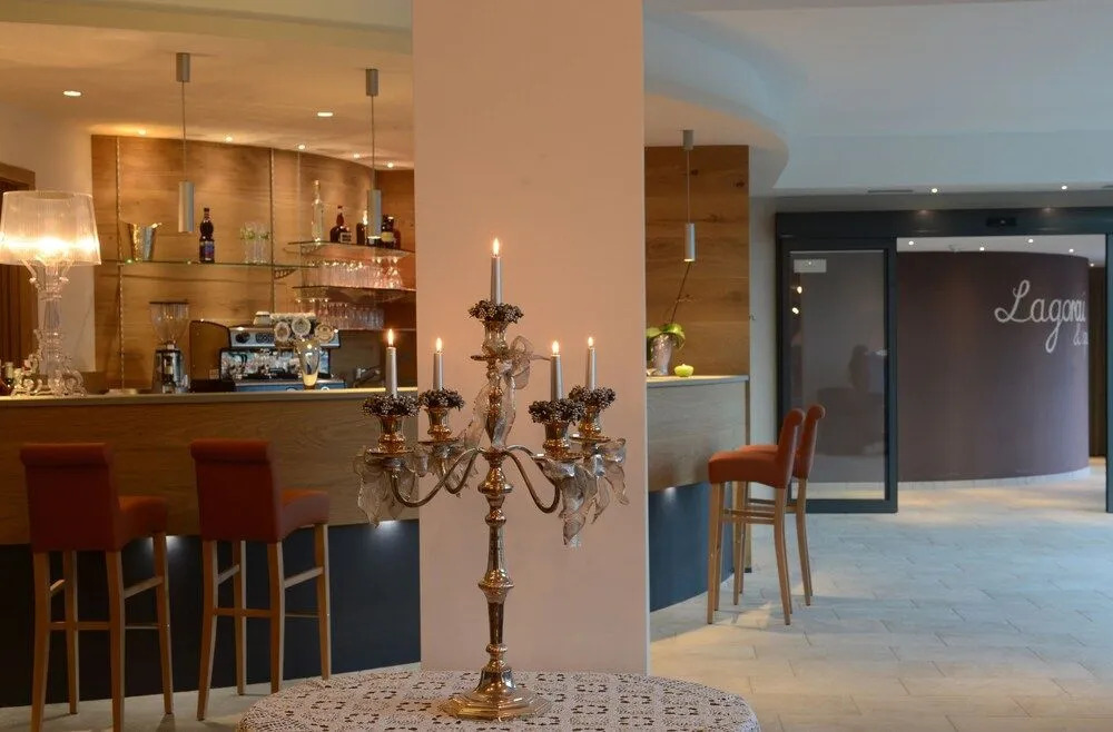 Hotel Ambassador