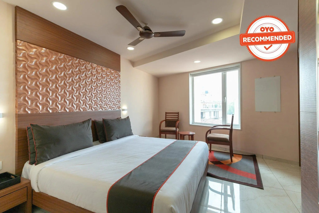Collection O 50252 Hotel Simran Raghuveer Para