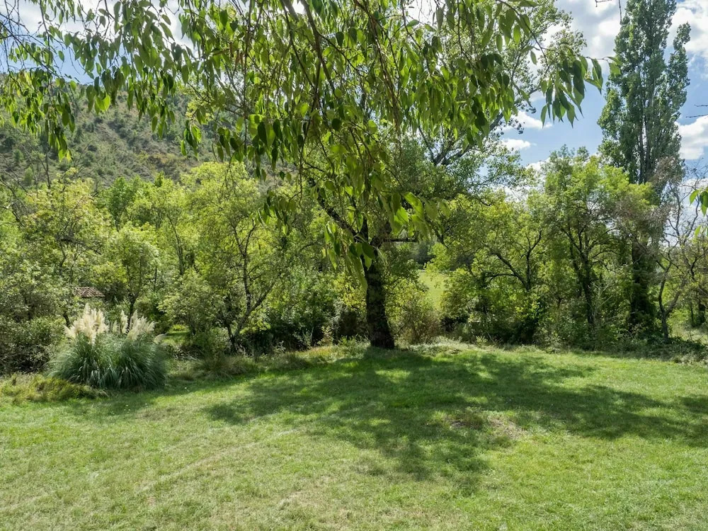Cottage with River Views, Uzer