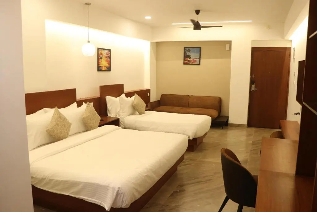 HOTEL KADAMB TREE