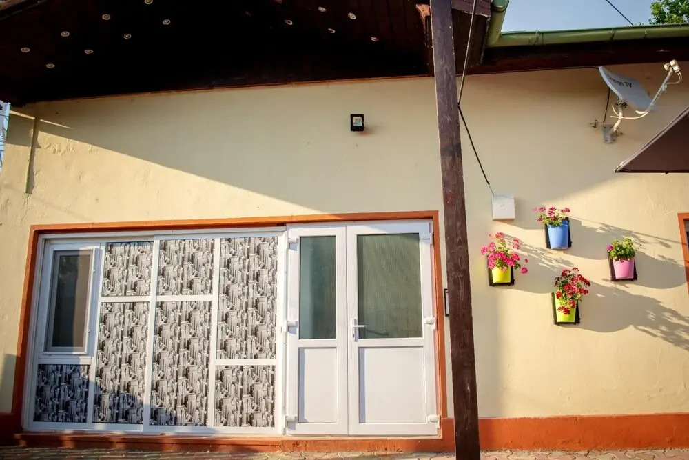 Studio in Constanta, With Enclosed Garden and Wifi Near the Beach