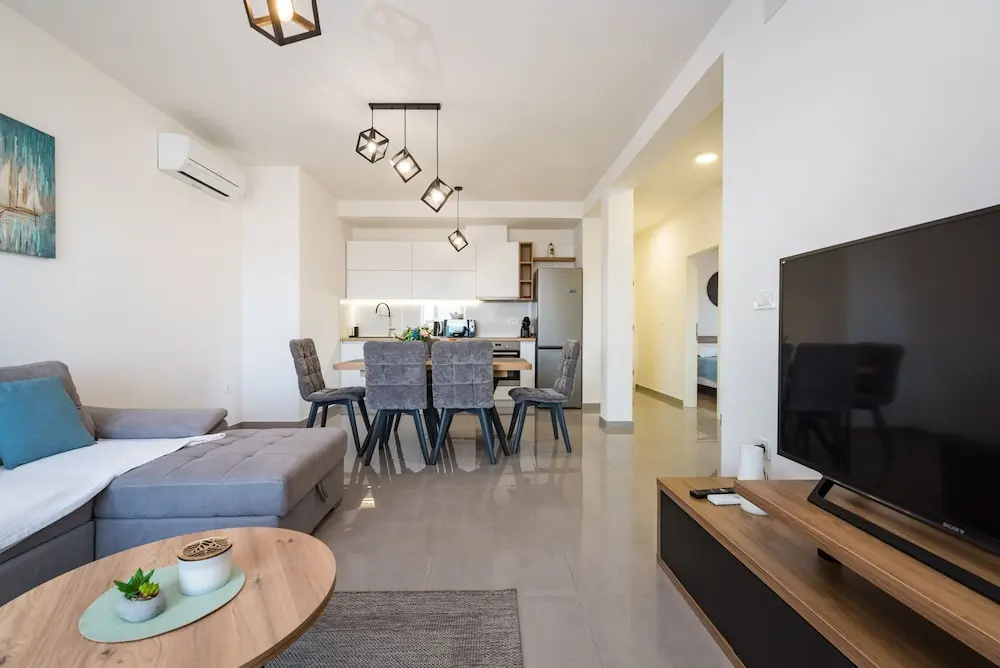 Apartment Vista Mare 2 With Heated Pool