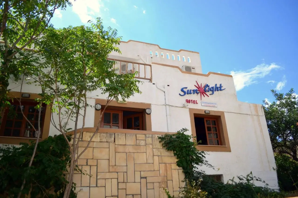 Sunlight Hotel