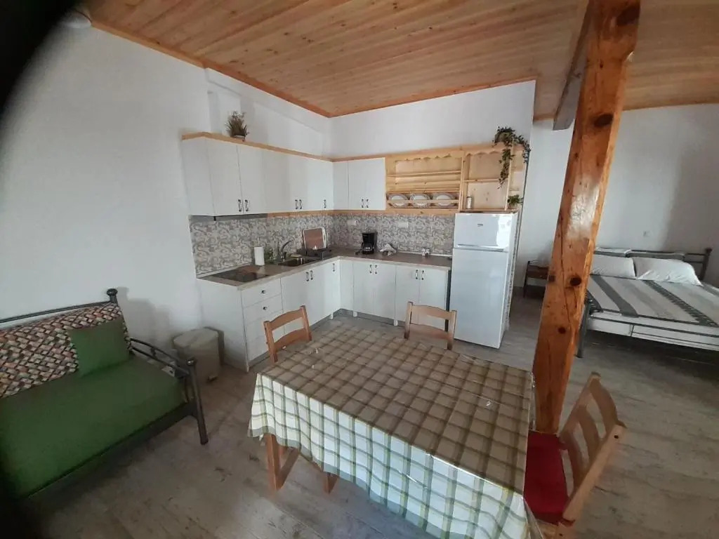 Mamas Home, Kallirachi Village
