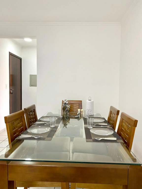 Apto charmoso no Centro prox Shopping Avenida Wifi ArCond Home Office em Dourados CPflats