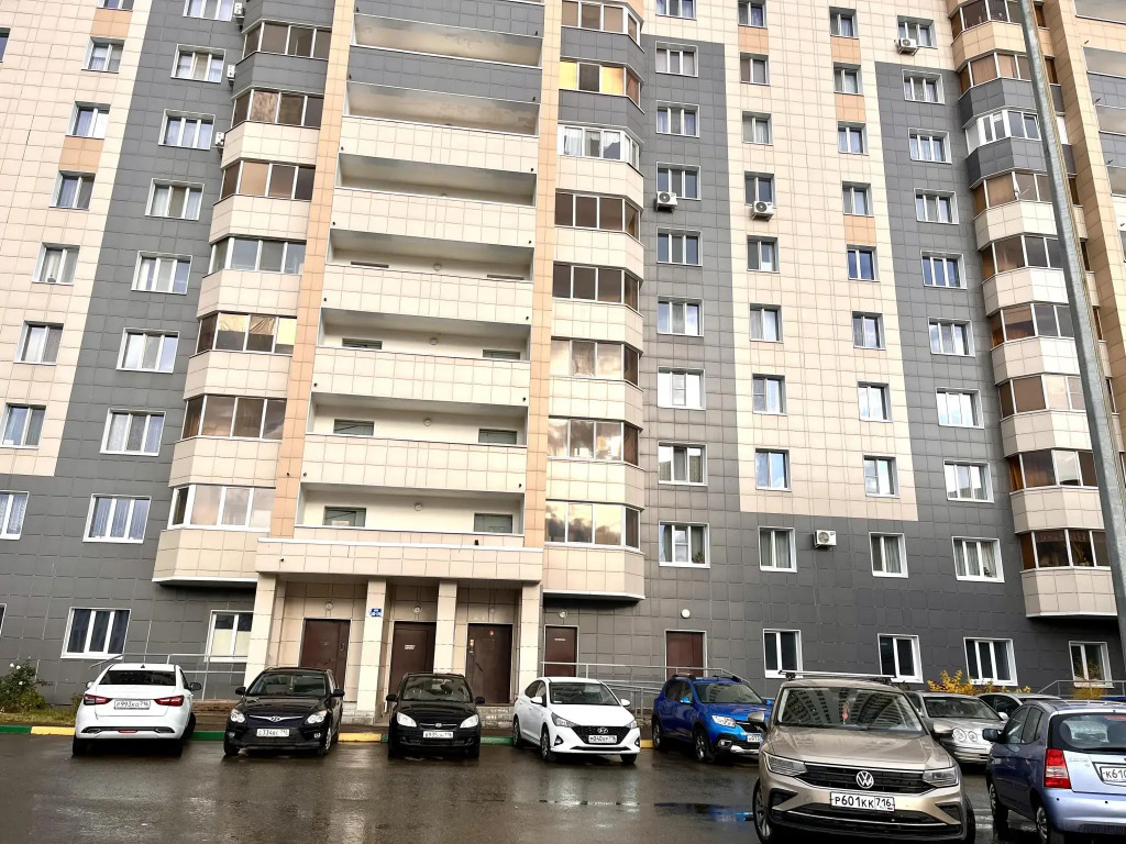 ЧистоФемили на улице Рауиса Гареева 4