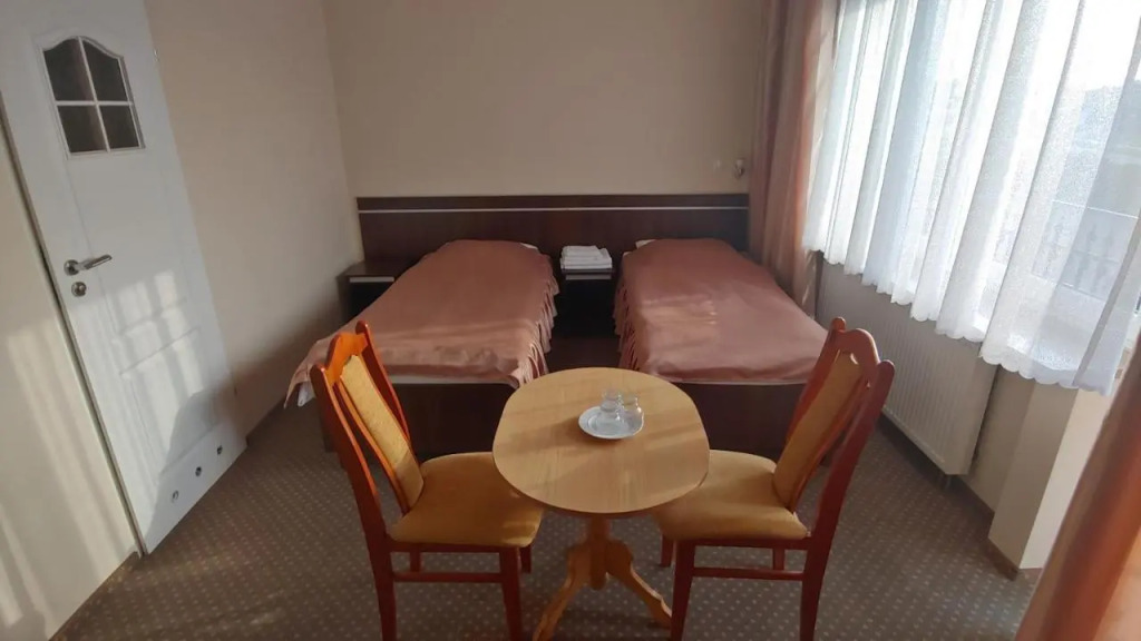 Hotel E7