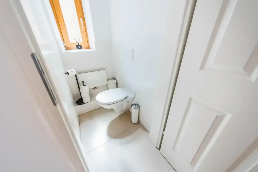 Deluxe Studio With Balcony Kingsize Bed and Free Parking in Krems Downtown
