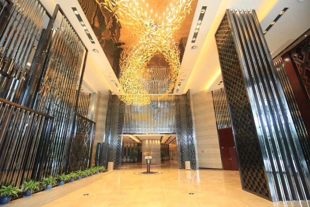 Chongqing River Hotel