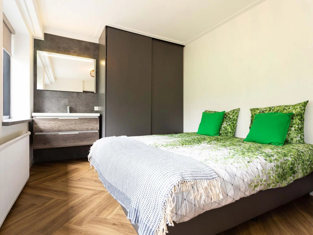 Holiday home with sauna and two hottubs, in a holiday park near the Veluwe