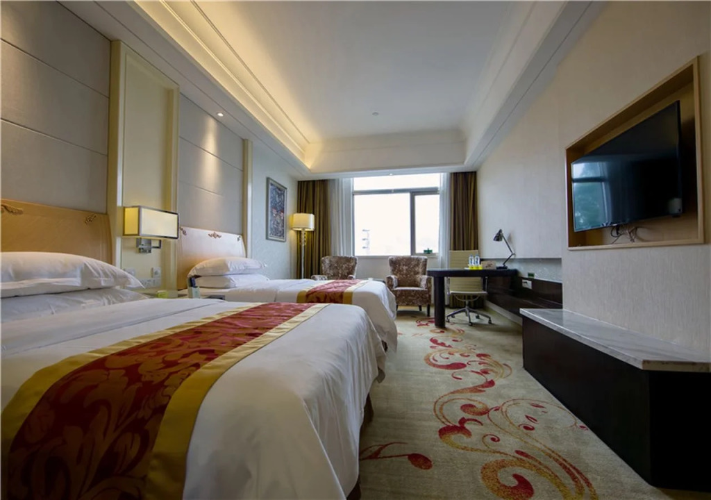 Vienna Hotel Jiangmen Heshan Huamao