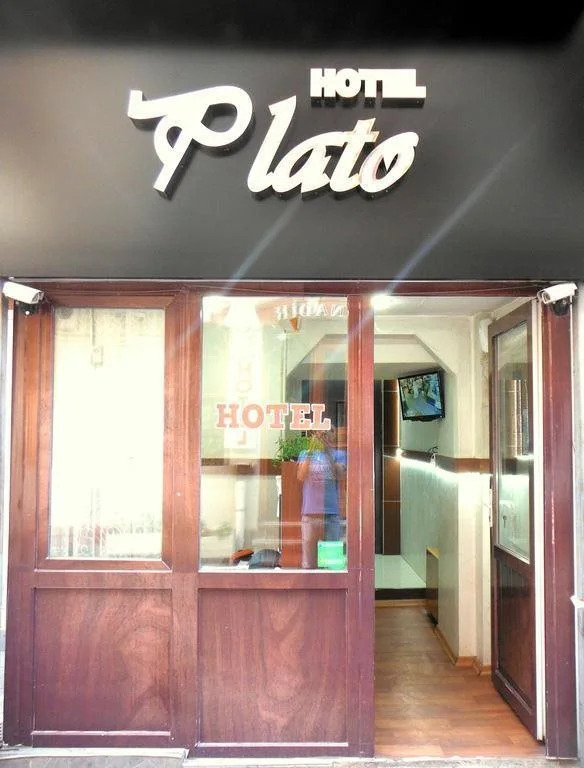 plato hotel
