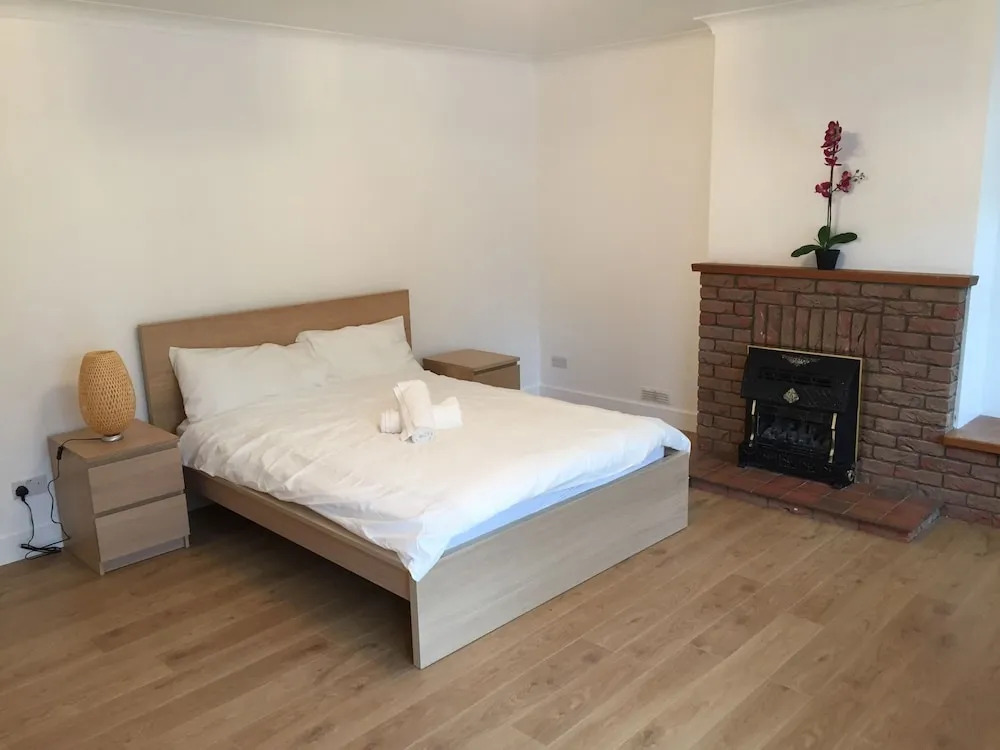 Heathrow LHR Apartments