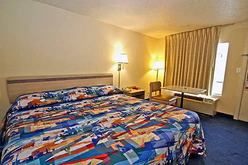 Motel 6 Tampa Downtown