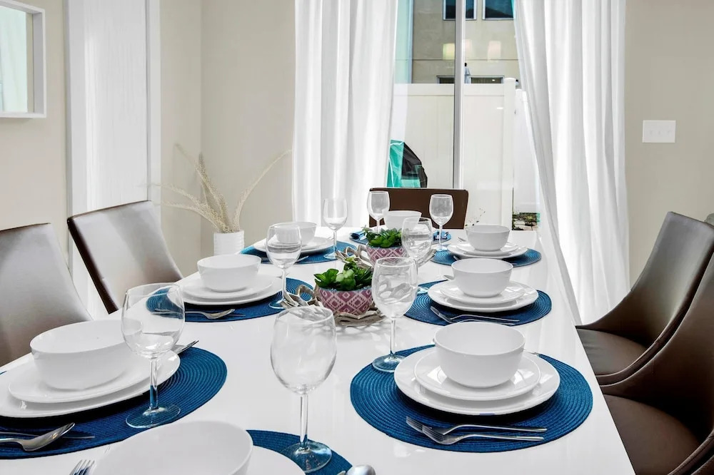 Comfy House at Compass Bay Cb102