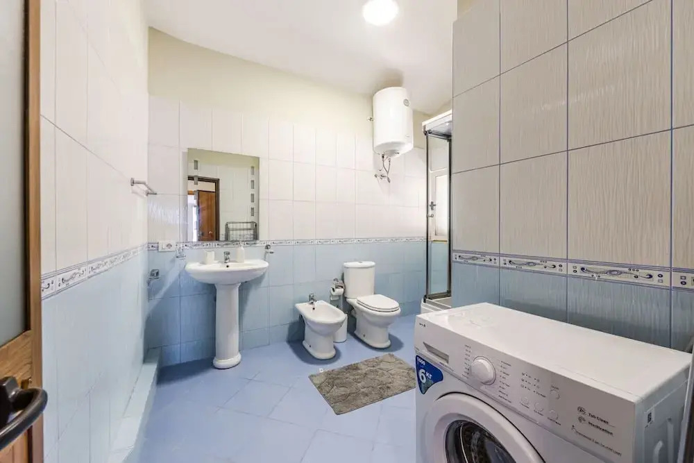 Bright Comfy 2BR Apartment by the Adriatic