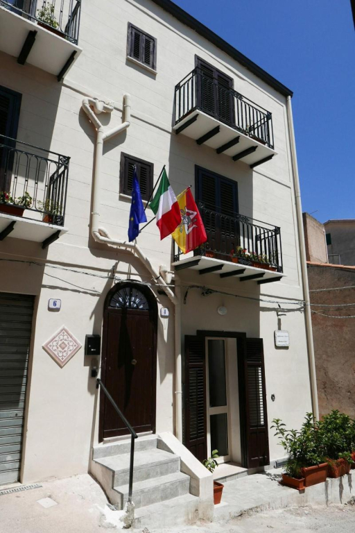 Opera Boutique Rooms