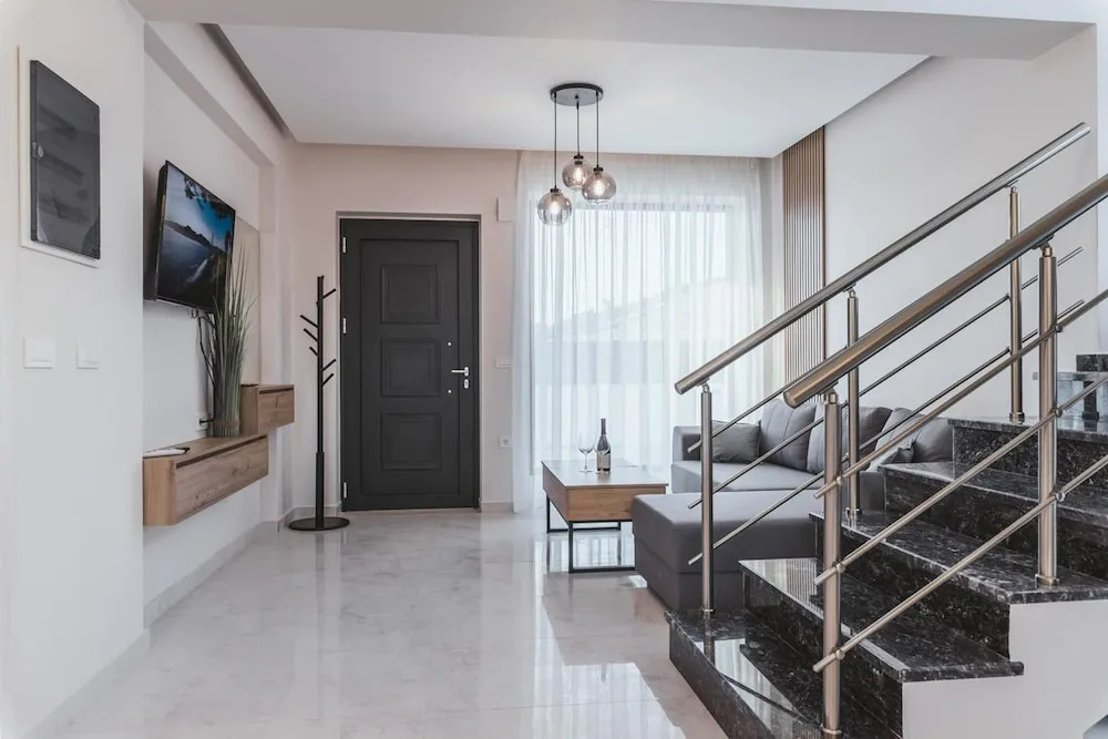 Villa Infinity Theo