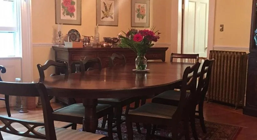Morton House Inn