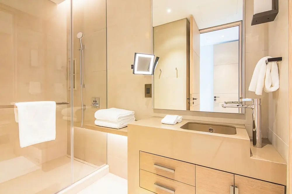 Address Jbr Luxury 2 Br 55th Floor Full Sea