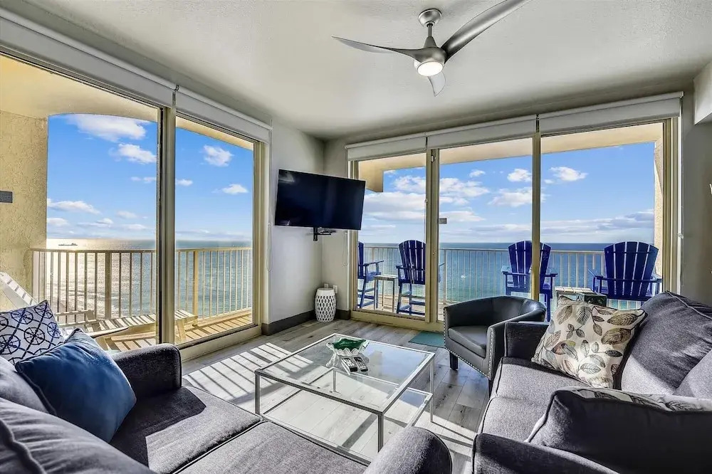 Shores of Panama 2003 - Renovated 2 bedroom, with Bunkroom with a Reserved Parking Space! 2 Condo by RedAwning