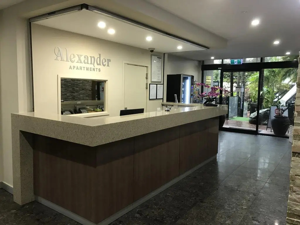 Alexander Holiday Apartments