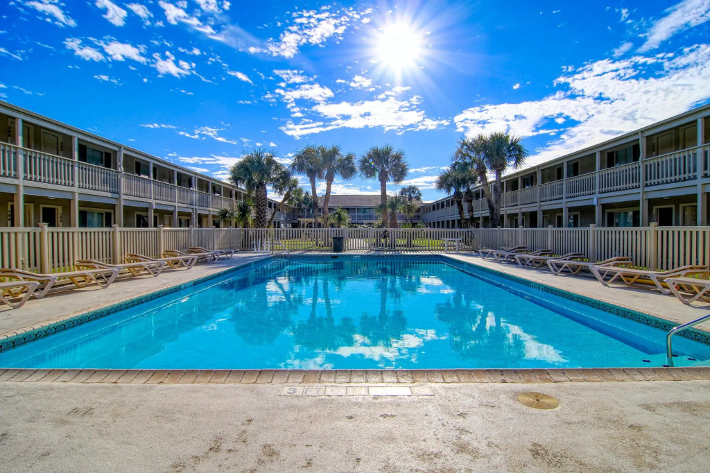 Courtyard #132 in Port Aransas
