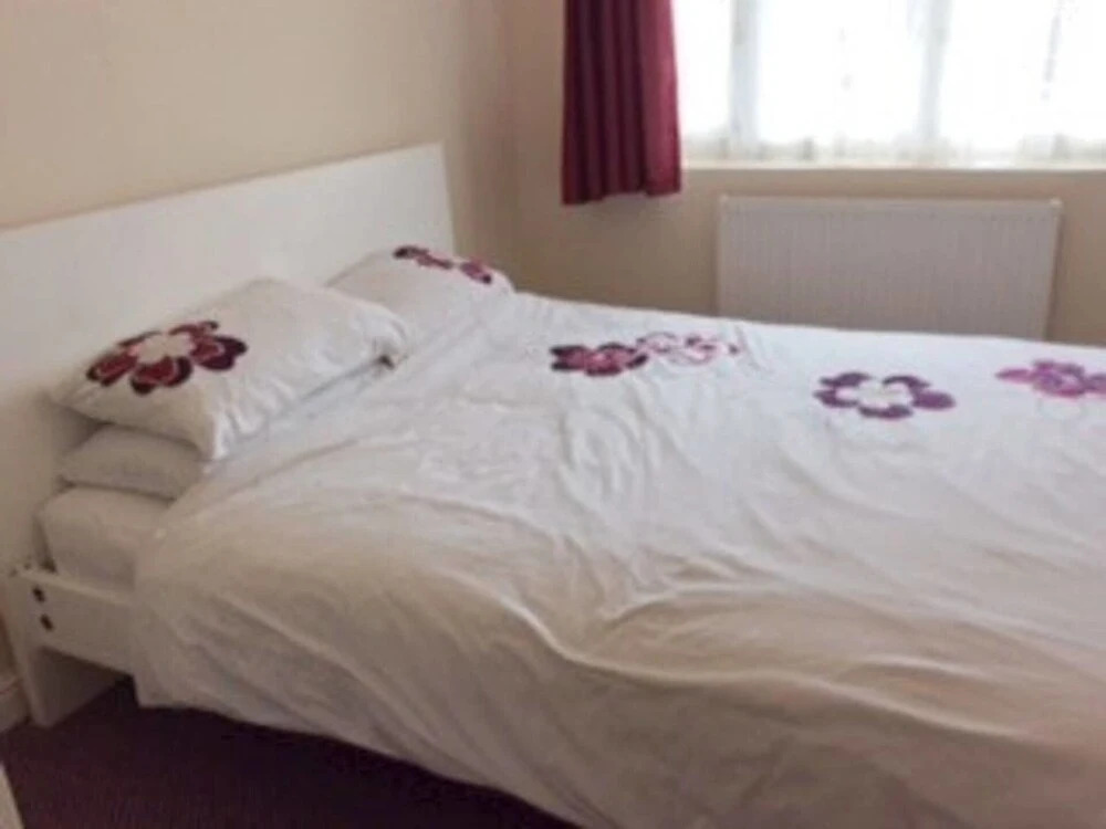 Beautiful 1-Bed Apartment in Romford