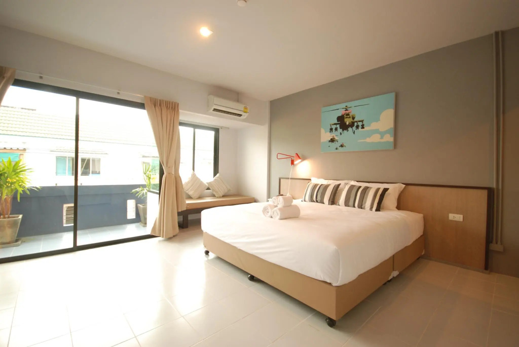 Chalong Sea Breeze