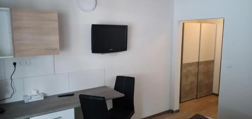 Pension Steiner, 6143 Matrei am Brenner, Brennerstr 18b!Check-in between 15 - 21 oclock!! No breakfast