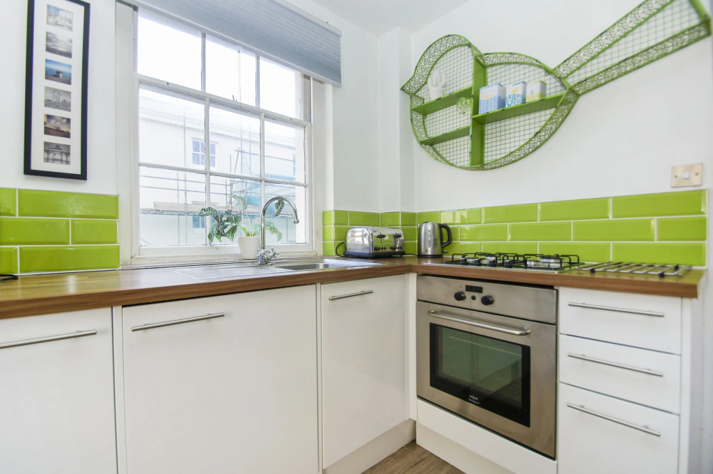 Cannon Spa Brighton Beach Apartments