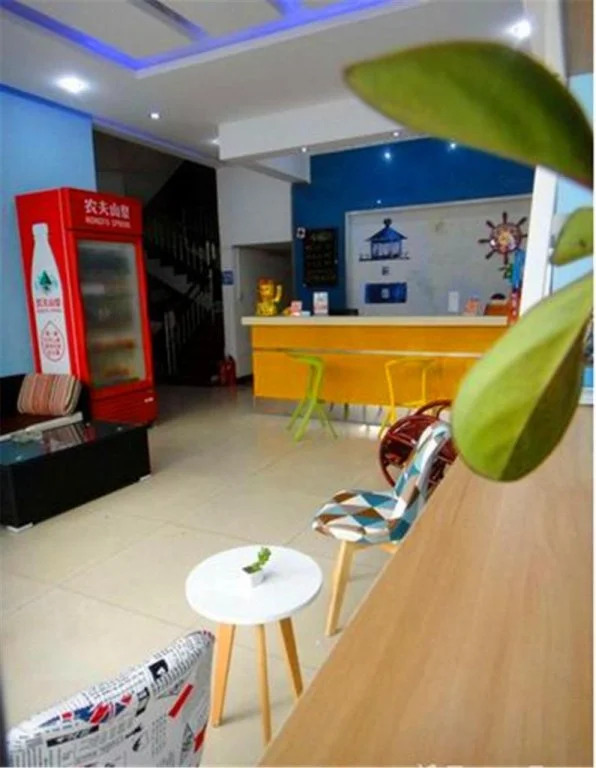 Liuliu Inn Sanya Shangpin Street Branch