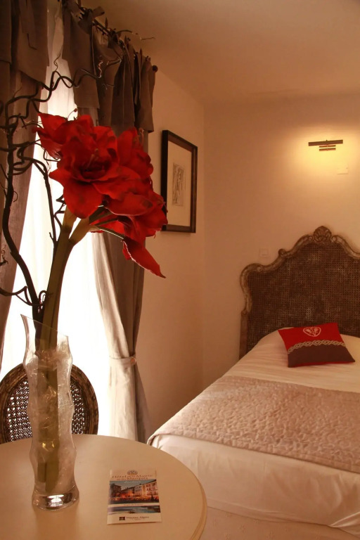 Logis - Hotel De La Mairie