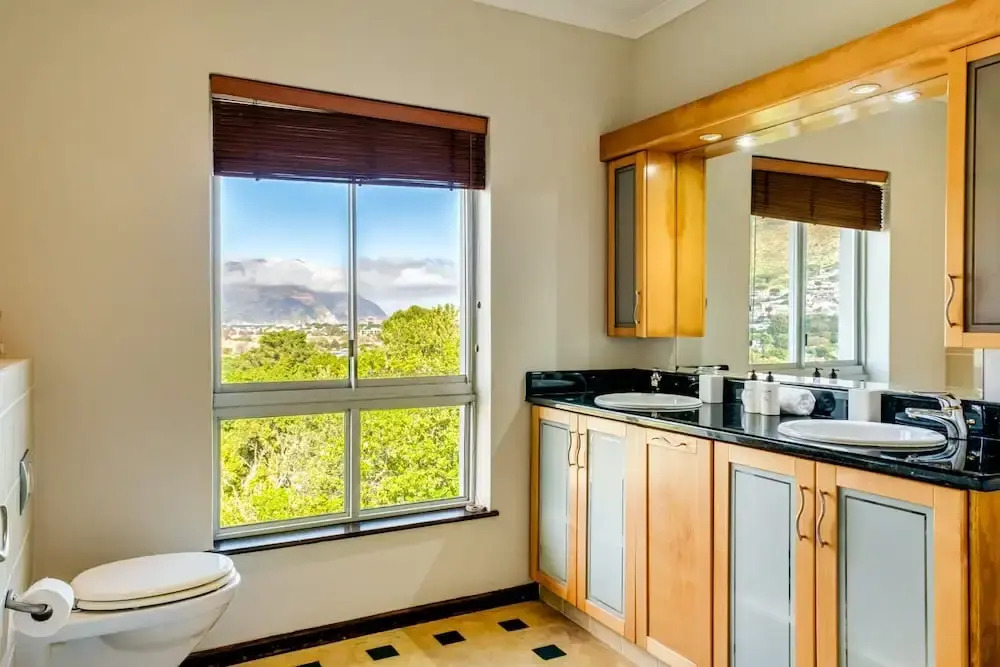 Charming Home With Mountain Views at Rivendell