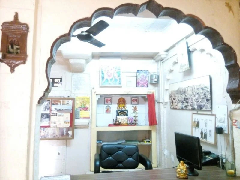 Hotel Shri Giriraj Palace