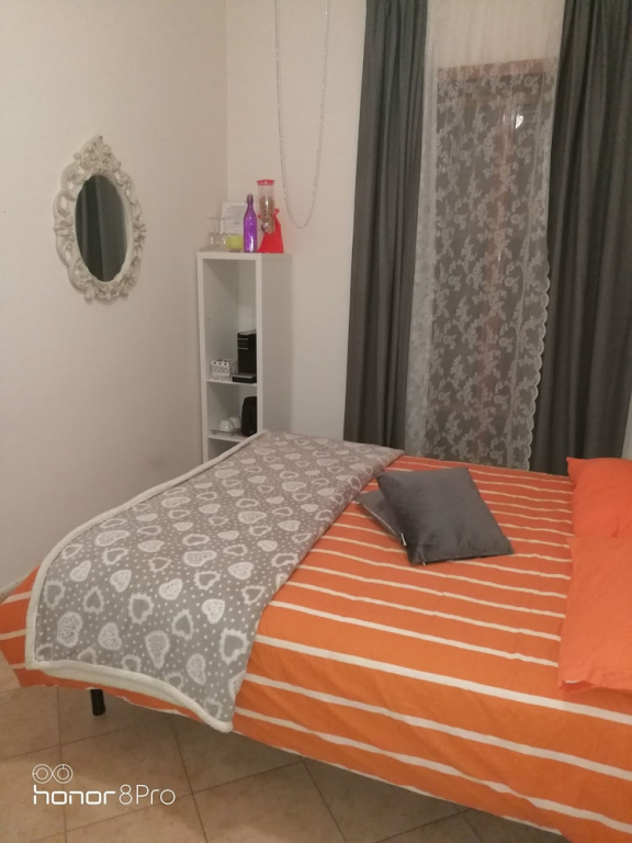 La Perla B & B Check in Time from h 20 pm till Midnight Orario check in da h 20 pm a mezzanotte