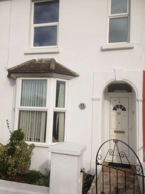 Littlehampton Little Ceylon Place