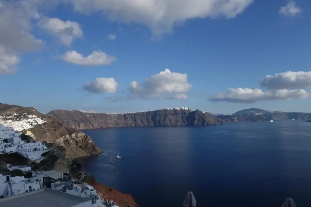 Top Oia