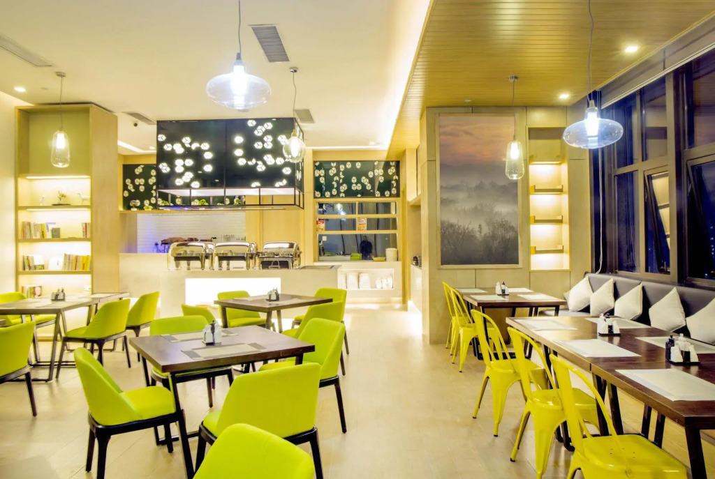 Atour Hotel Hangzhou Future Technology City Haichuang Park