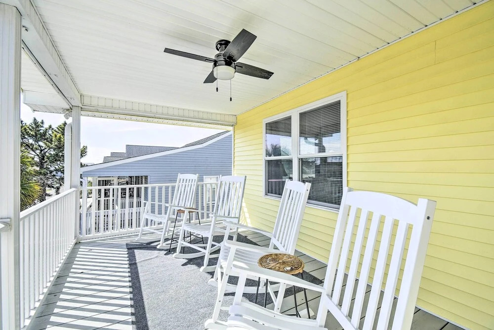 Freshly Remodeled Beach House, Steps to Shore
