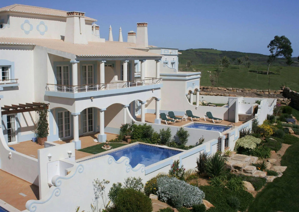 Quinta da Encosta Velha Golf & Leisure Village