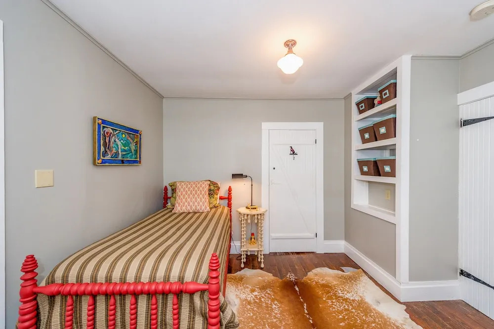 39B Maney Ln Home