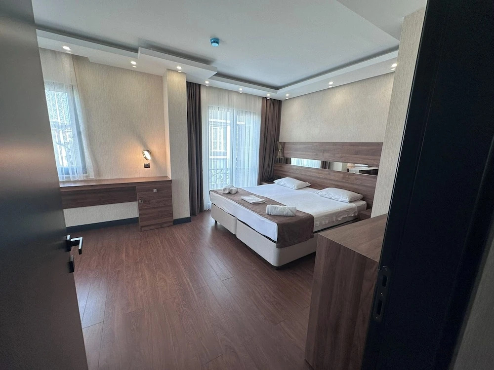 Star Suit Hotel